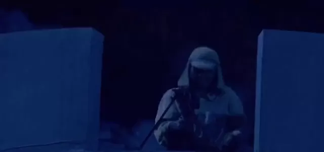 火凤凰孤身闯日军监狱营救炮兵连成关键剧情节点 细节速览