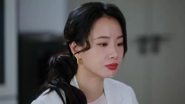 《蜜语纪》鲁贞贞提离婚引爆剧情转折，许蜜语转岗销售部开启双线成长叙事 情报图