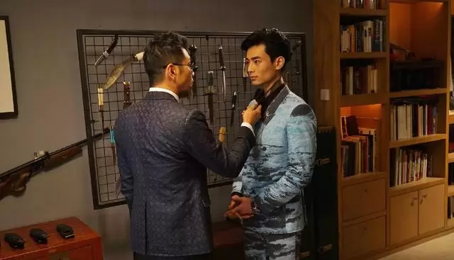 《鸭王》1+2部重提热议，何浩文单立文主演港产三级喜剧再受关注 情报图